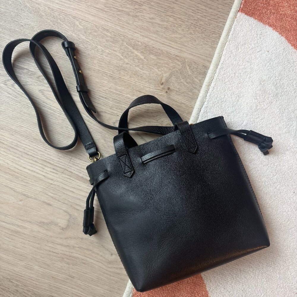 Madewell The Small Drawstring Transport Crossbody in Black (NWT)